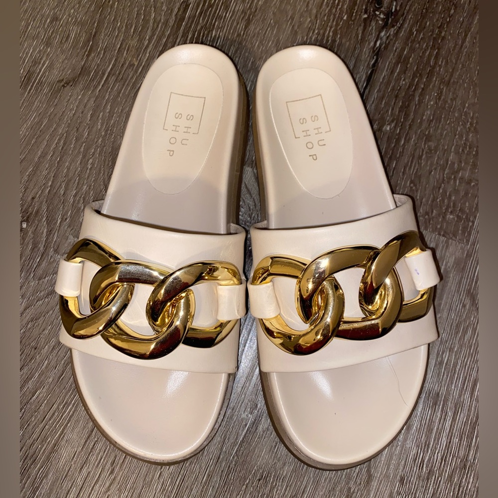 SHU SHOP Sandals